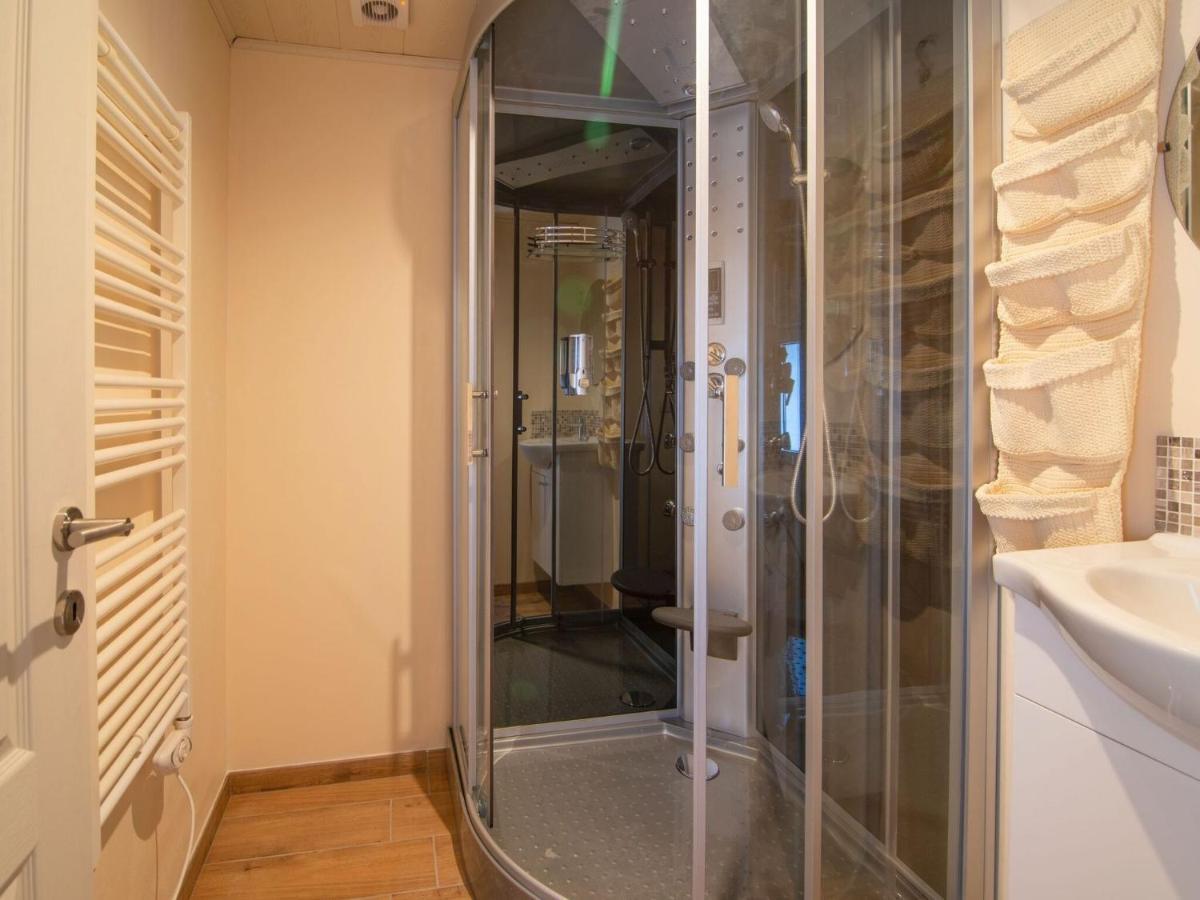 Very Spacious House With Sauna Spa And Countryside Views Gouvy Екстер'єр фото